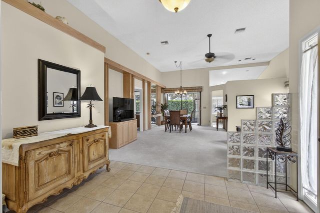 908 Windermere Way, Palm Beach Gardens, FL 33418