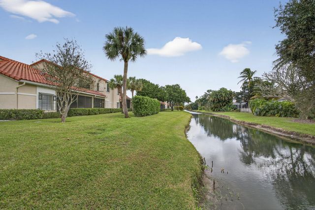 908 Windermere Way, Palm Beach Gardens, FL 33418