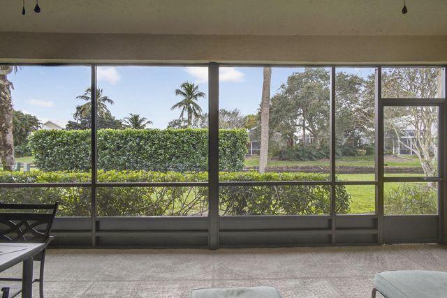 908 Windermere Way, Palm Beach Gardens, FL 33418