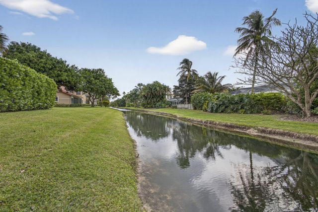 908 Windermere Way, Palm Beach Gardens, FL 33418