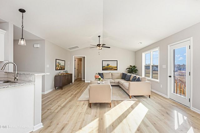 185 N Movado Trail, Kenly, NC 27542