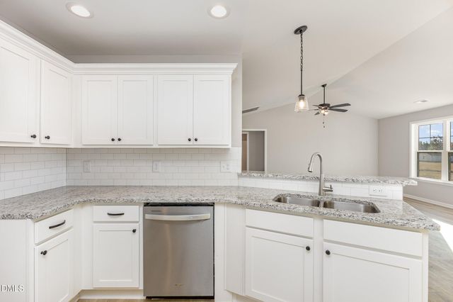 185 N Movado Trail, Kenly, NC 27542