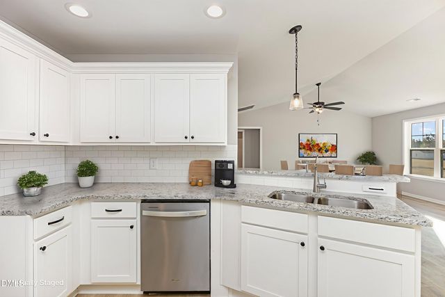 185 N Movado Trail, Kenly, NC 27542