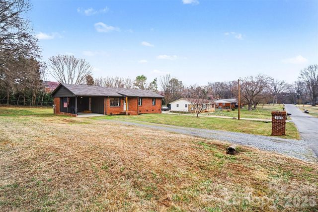 5502 Chicopee Drive, Mint Hill, NC 28227