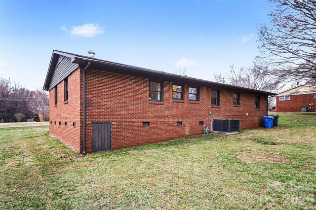 5502 Chicopee Drive, Mint Hill, NC 28227