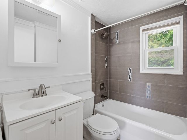 50 Prescott St 50, Framingham, MA 01702