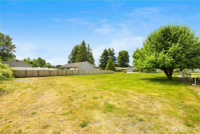 428 4th Avenue SE, Pacific, WA 98047