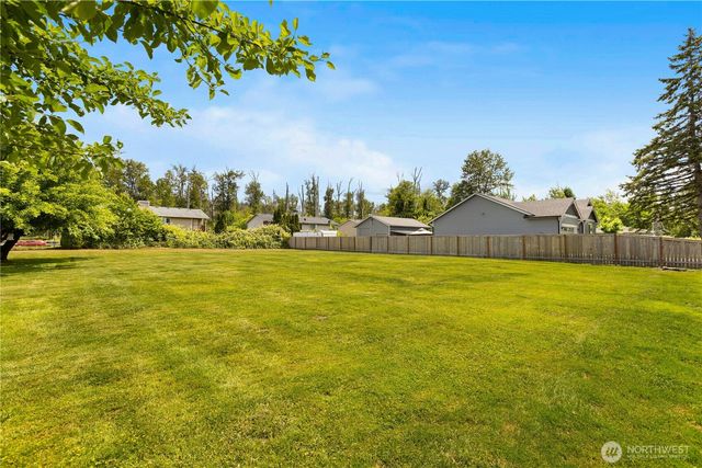 428 4th Avenue SE, Pacific, WA 98047