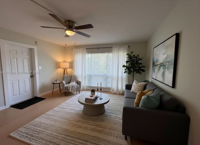 3212 NE 7th Pl 10, Pompano Beach, FL 33062