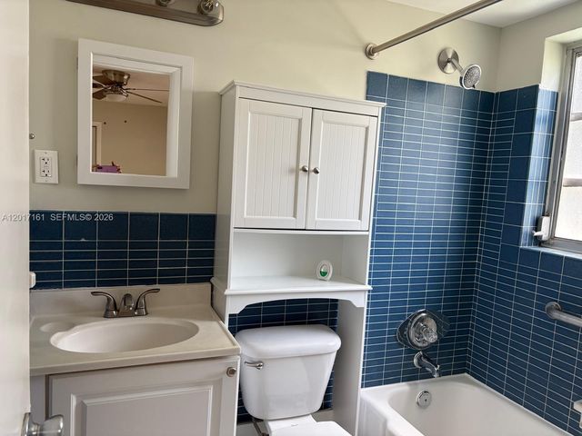 3212 NE 7th Pl 10, Pompano Beach, FL 33062