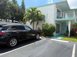 3212 NE 7th Pl 10, Pompano Beach, FL 33062