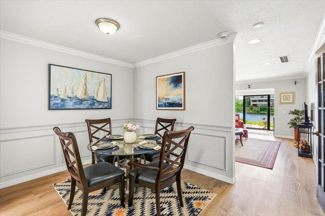 4540 BEE RIDGE ROAD Villa 1, Sarasota, FL 34233
