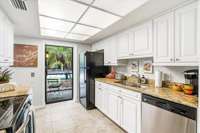 4540 BEE RIDGE ROAD Villa 1, Sarasota, FL 34233