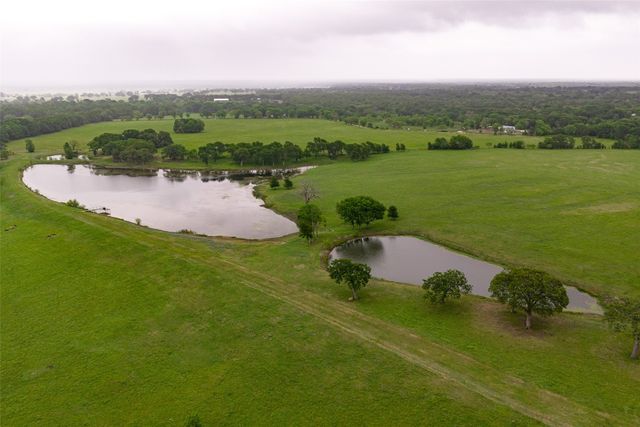 5531 NE County Road 3130, Kerens, TX 75144