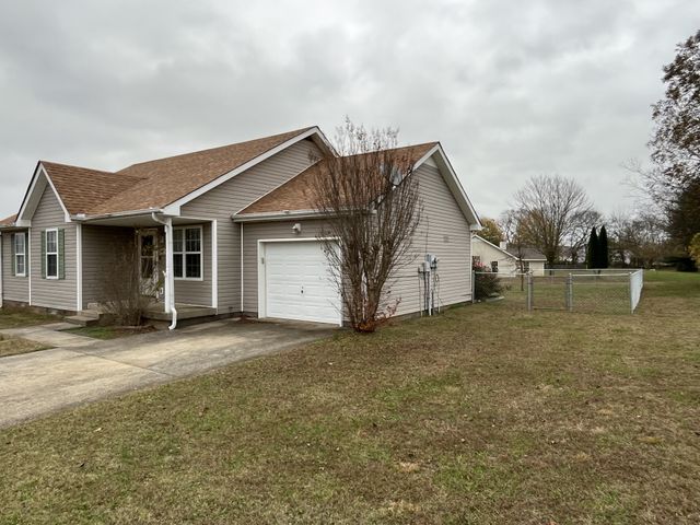 3904 Roscommon Way, Clarksville, TN 37040