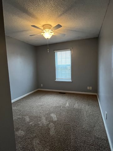 3904 Roscommon Way, Clarksville, TN 37040