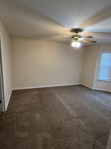 3904 Roscommon Way, Clarksville, TN 37040