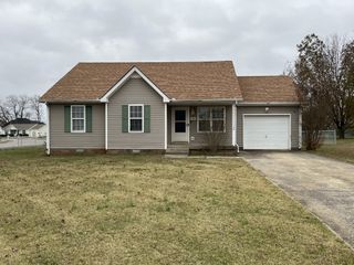 3904 Roscommon Way, Clarksville, TN 37040