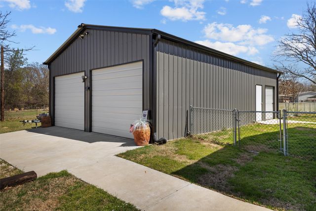 254 County Road 1727, Yantis, TX 75497