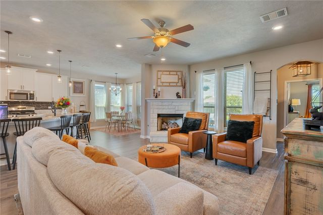 4134 Shallow Creek Loop, College Station, TX 77845