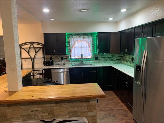 607 AVENUE E SE, Winter Haven, FL 33880