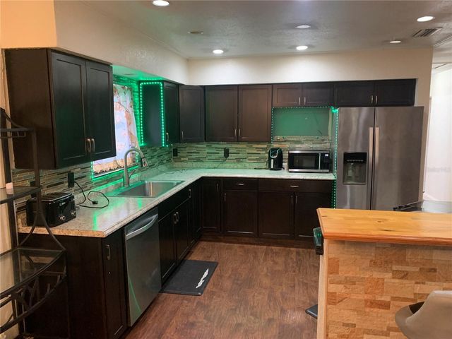 607 AVENUE E SE, Winter Haven, FL 33880