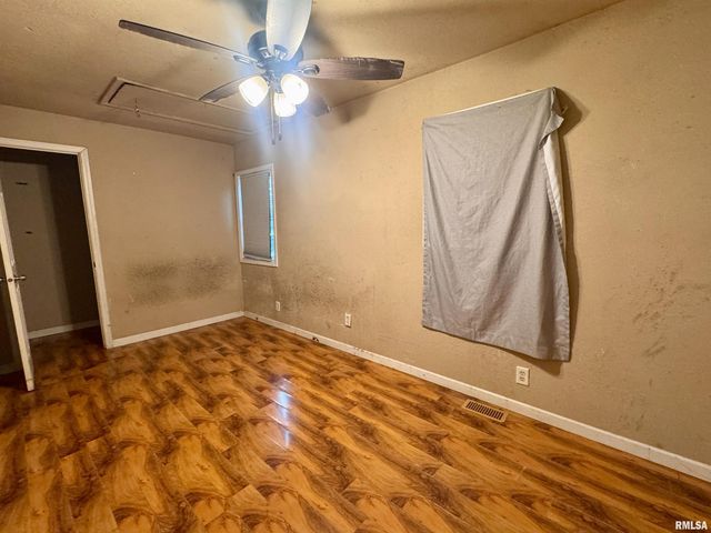 1312 S 10TH Street, Pekin, IL 61554