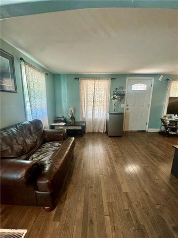 2527 N 43RD Street, Kansas City, KS 66104