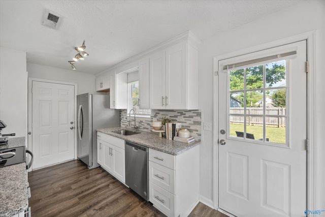 14003 Whitecastle Court SW, Huntsville, AL 35803