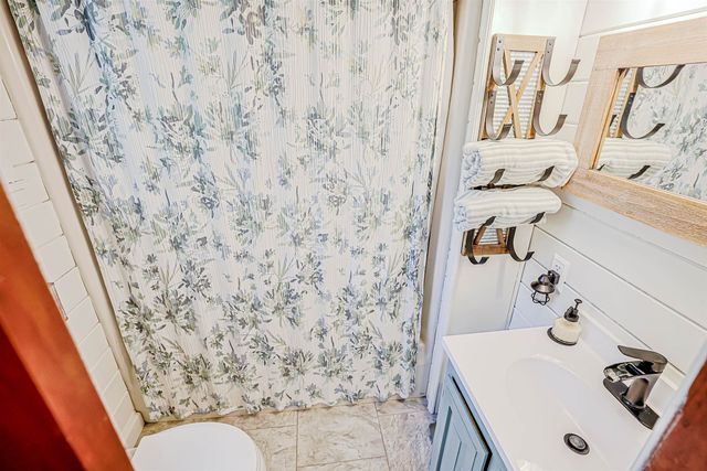 53 Dalton Drive, Barnstead, NH 03225