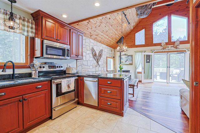53 Dalton Drive, Barnstead, NH 03225