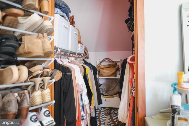 37844 NICEWARNER LN, Lovettsville, VA 20180