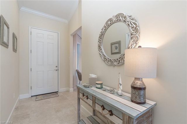 9419 Benvenuto CT 204, Naples, FL 34119