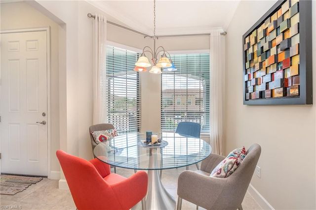 9419 Benvenuto CT 204, Naples, FL 34119