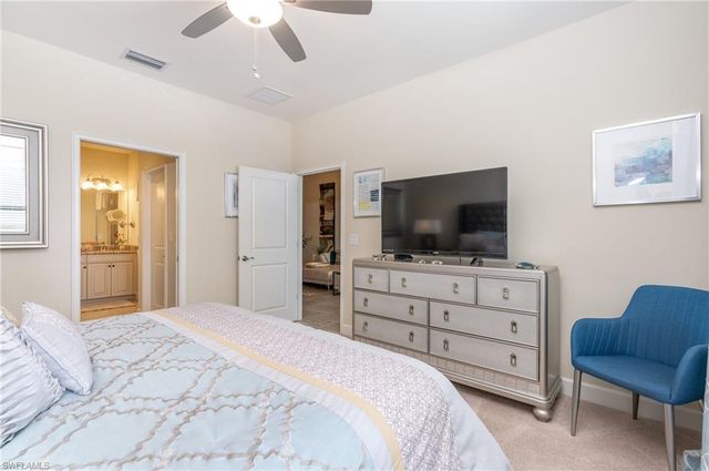 9419 Benvenuto CT 204, Naples, FL 34119