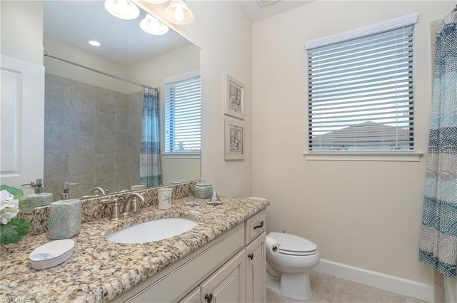 9419 Benvenuto CT 204, Naples, FL 34119