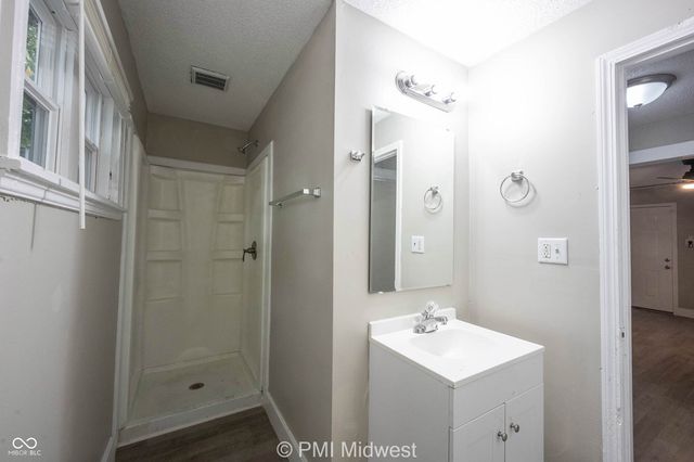 804 N Lasalle Street A, Indianapolis, IN 46201