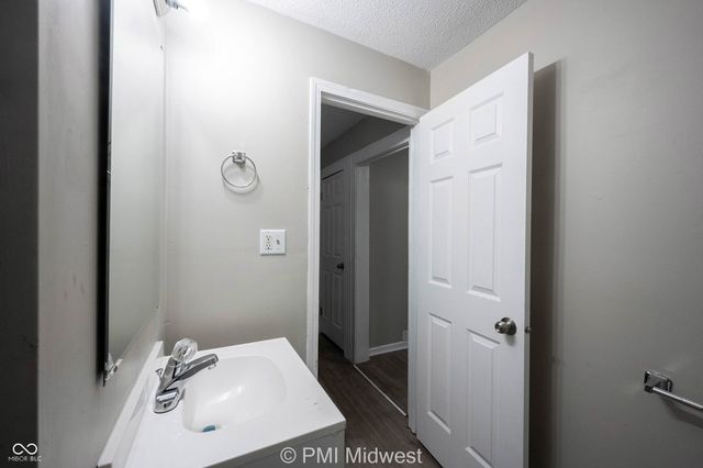 804 N Lasalle Street A, Indianapolis, IN 46201