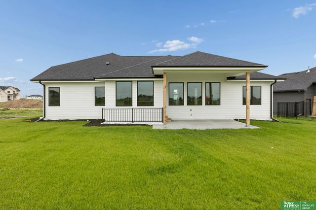19505 Allied Street, Elkhorn, NE 68022