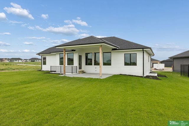 19505 Allied Street, Elkhorn, NE 68022