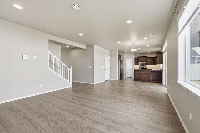 1809 E C St, Deer Park, WA 99006