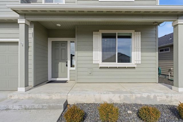 1809 E C St, Deer Park, WA 99006