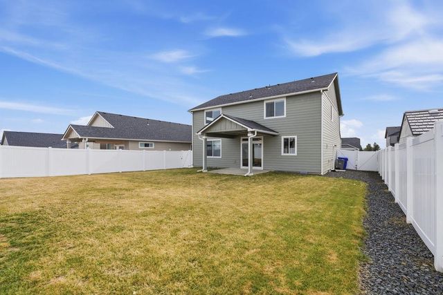 1809 E C St, Deer Park, WA 99006