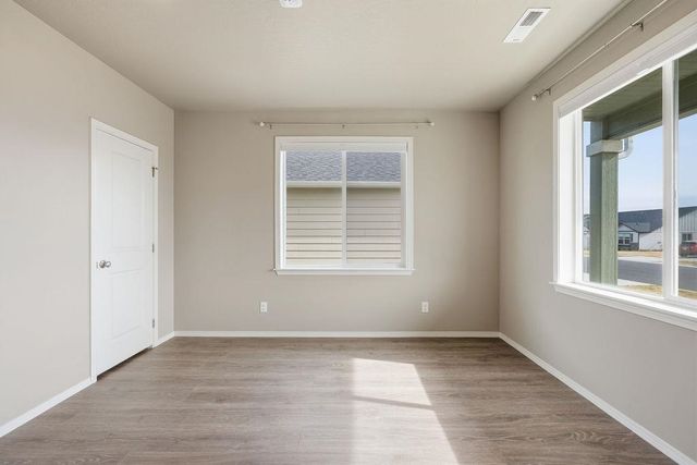 1809 E C St, Deer Park, WA 99006