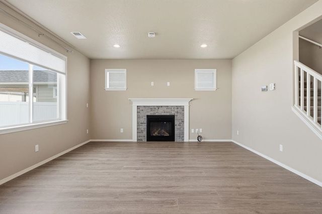 1809 E C St, Deer Park, WA 99006