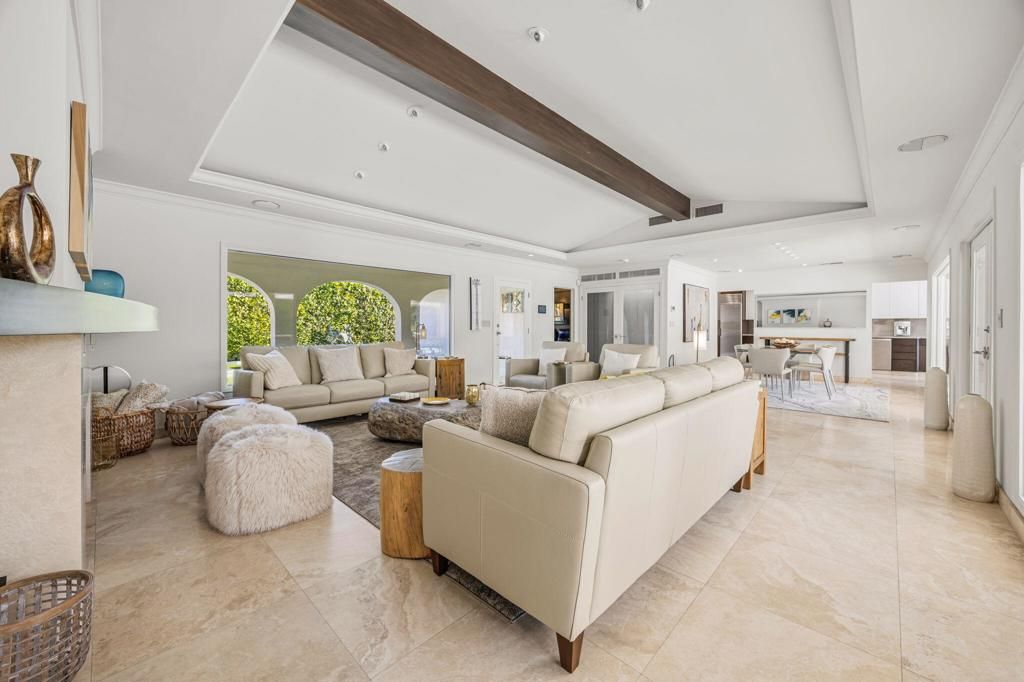 Image 12 of property listing at 1255 Camino Mirasol, Palm Springs, CA 92262