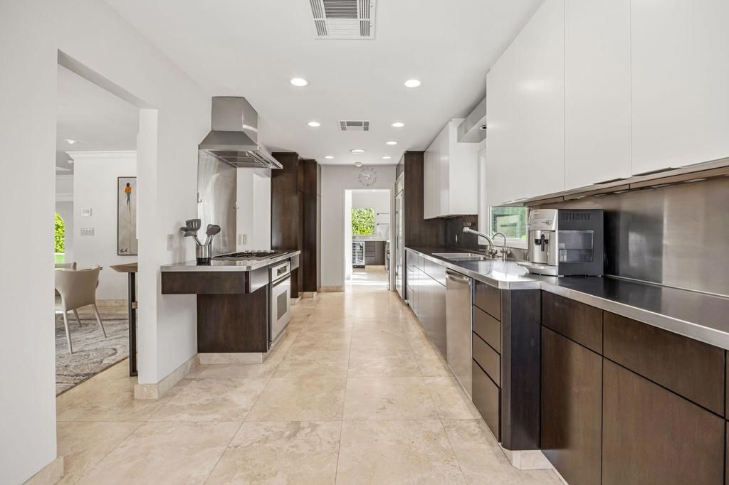 Image 18 of property listing at 1255 Camino Mirasol, Palm Springs, CA 92262