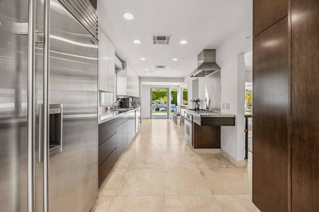 Image 19 of property listing at 1255 Camino Mirasol, Palm Springs, CA 92262