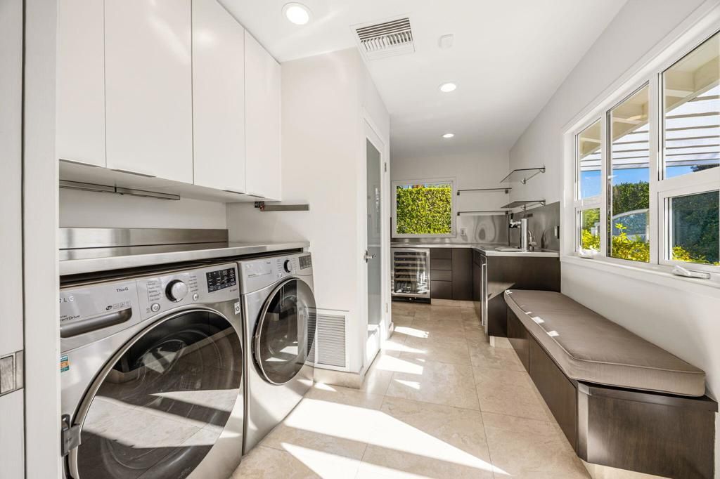 Image 22 of property listing at 1255 Camino Mirasol, Palm Springs, CA 92262