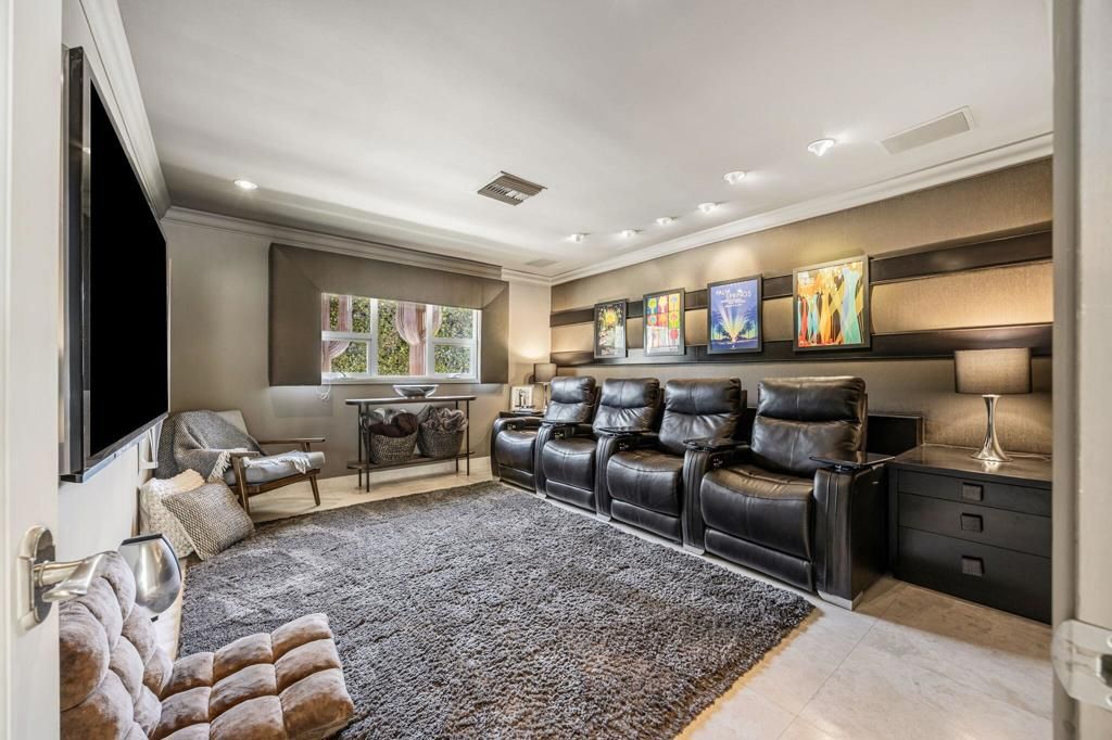 Image 24 of property listing at 1255 Camino Mirasol, Palm Springs, CA 92262